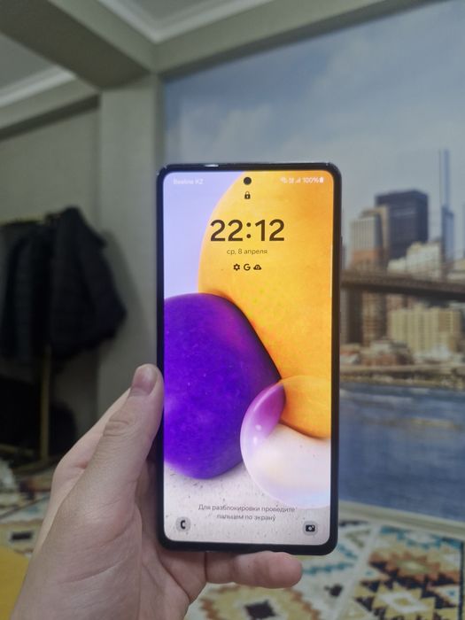 Samsung a72,продаю