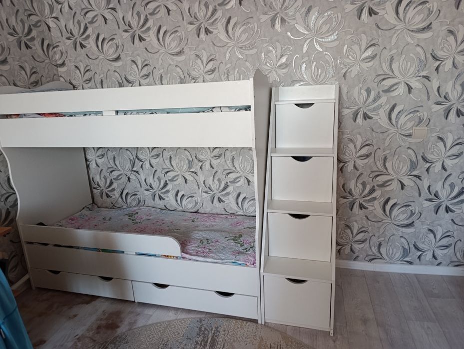 Продам двухъярусная кровать