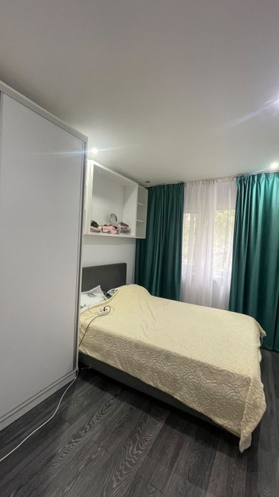 Persoana fizica inchiriz apartament 3 camere zona piata dacia