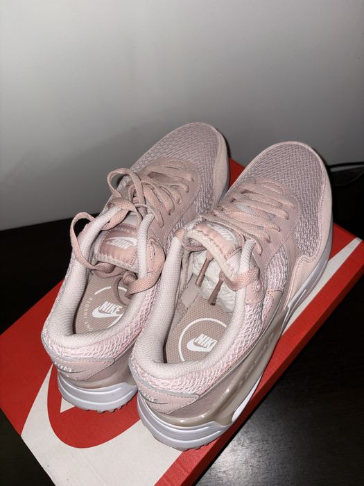 Спортни обувки Nike