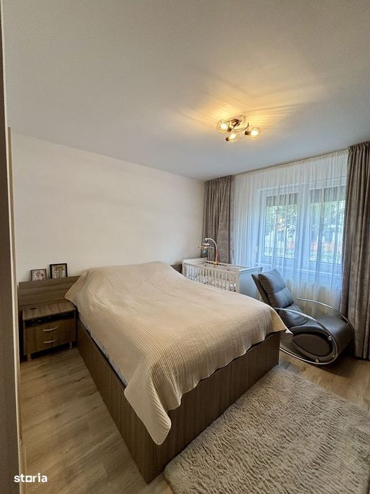 Apartament 3 camere | Grădină privată + parcare | Tractoru – Coresi