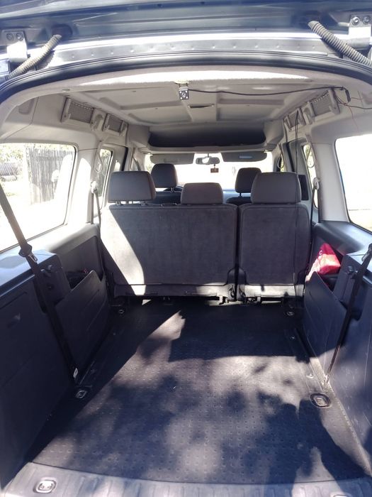 Volkswagen Caddy Maxi automat