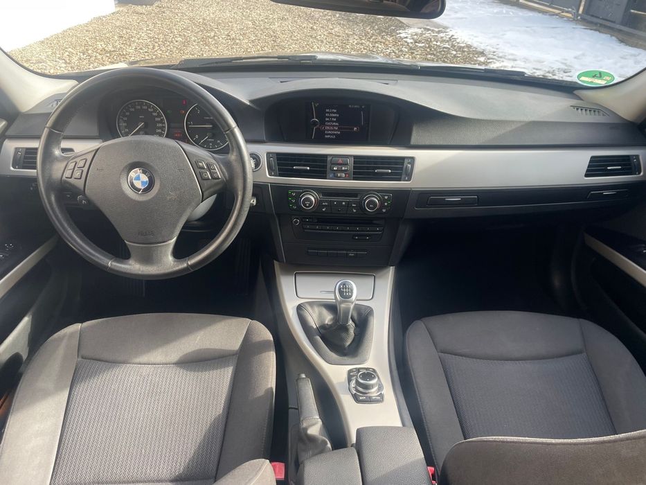 BMW E91 Facelift 320 generatie nou motor 08 2012