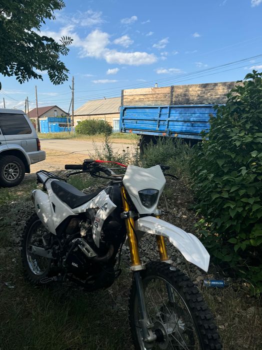 Эндуро 250 кубов