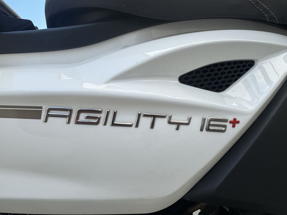Inchirez Scuter / Scooter for Rent Kymco Delivery 125cc 2025
