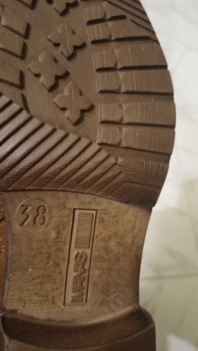 Нови топли ботуши Manas