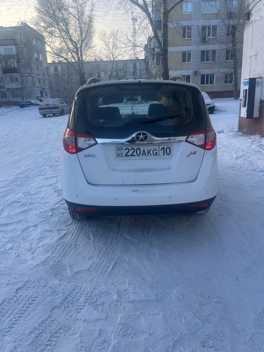 Jac J6 минивен 7 мест