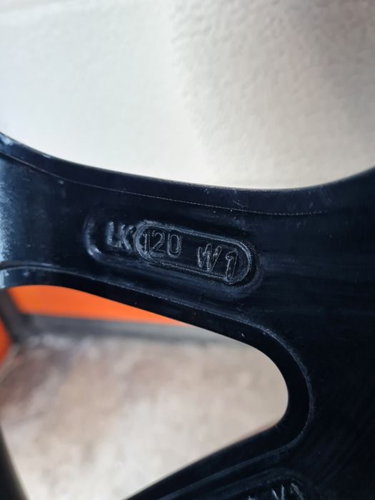 Джанти ALUTEC за BMW VW T5 T6 OPEL R17 5x120 ET35 8J