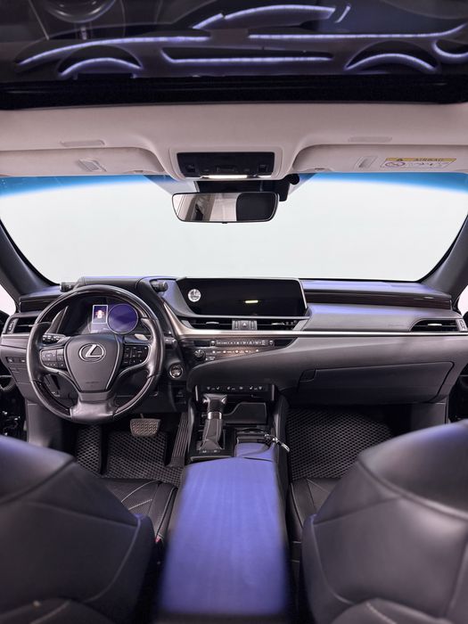 Lexus ES 350 сотувда