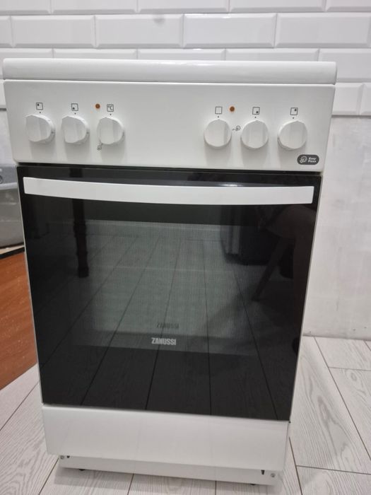 Электро плитка от Zanussi