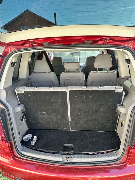VOLKSWAGEN Touran 2008 — imagine 4