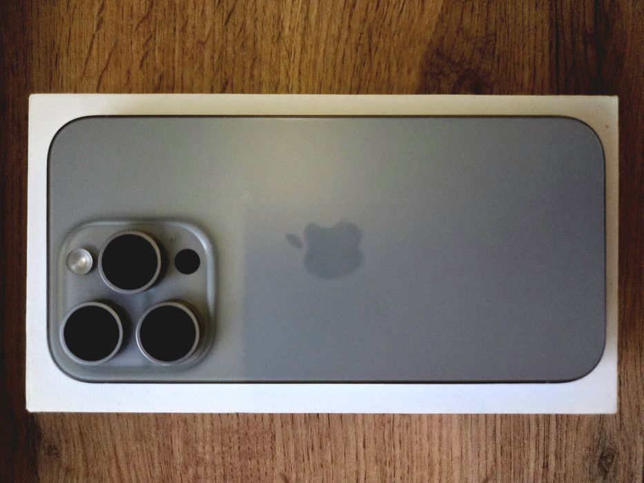 Iphone 15 pro 256 gb.