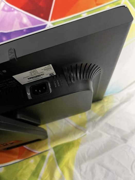 Monitor HP compaq la2205wg