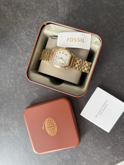 Fossil  часовник в златист цвят