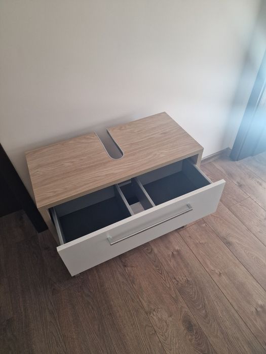 Шкаф за баня нови 1бр 75