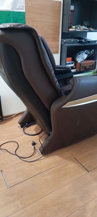 Масажен стол в отлично състояние