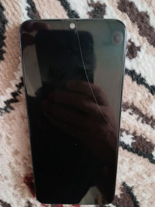 Samsung Galaxy A50 zudlik bilan sotilad Samsung Galaxy A50 sotiladi (k