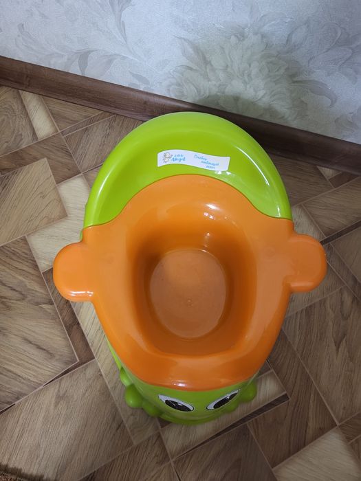 Продам горшок для малышей 1500 тенге