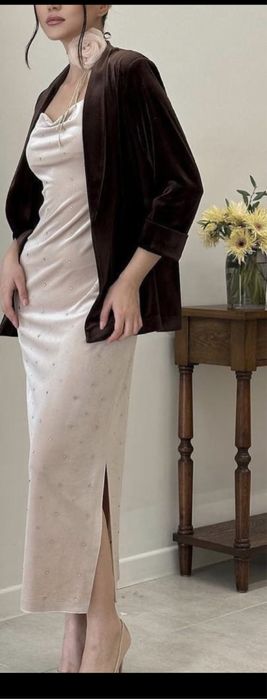 Продам женский двойку костюм