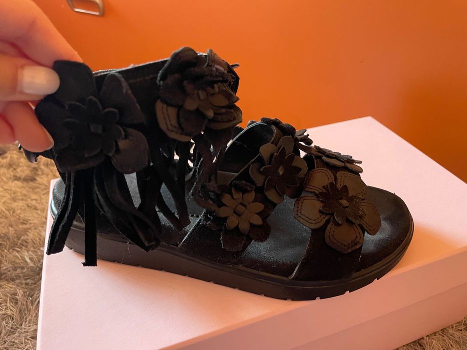 Дамски велурени сандали Daris