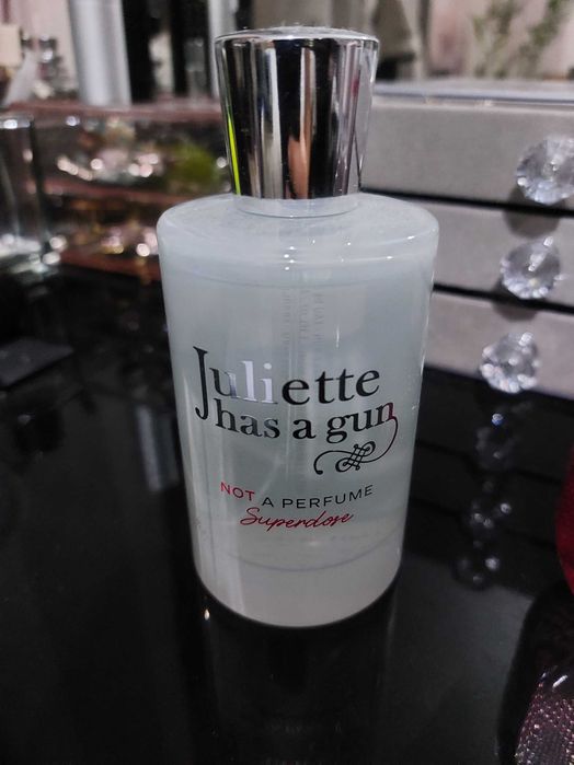 Продаются духи женские