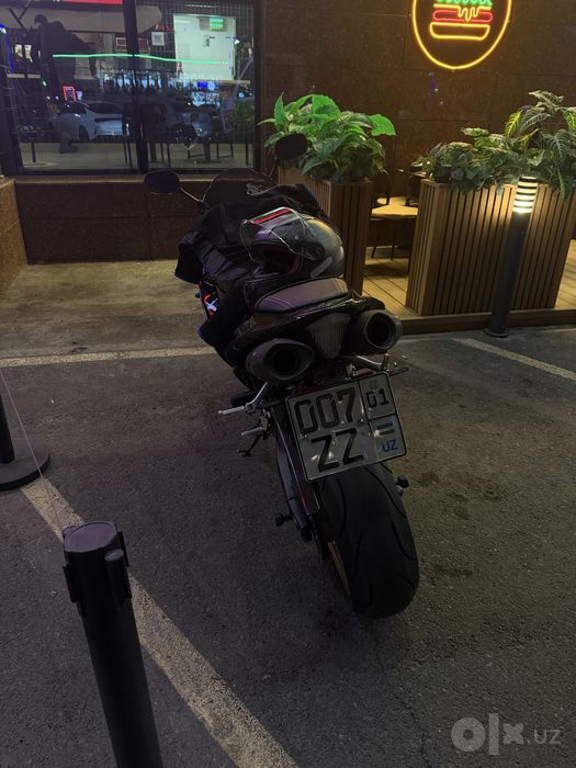 Yamaha r1 matatsikl