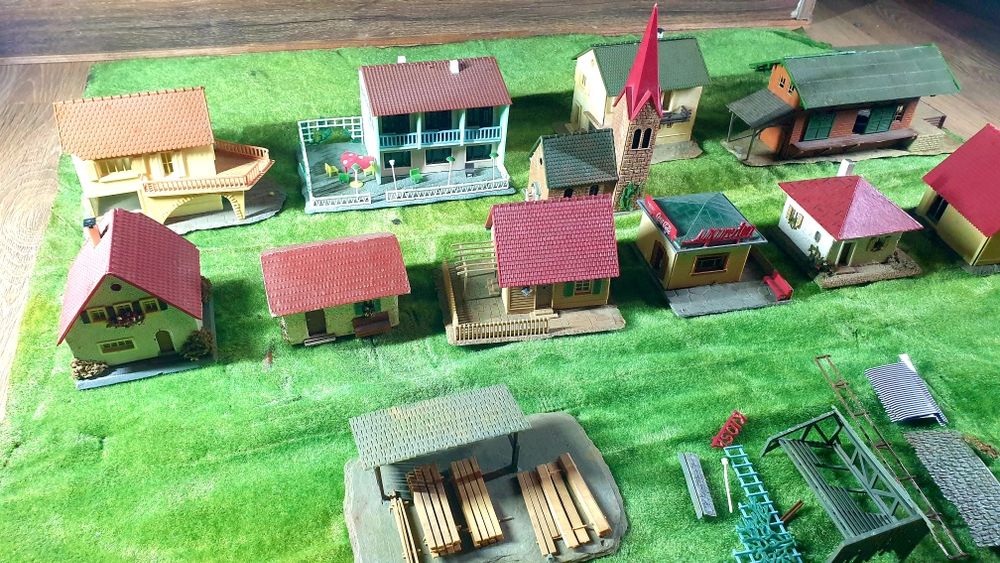 Lot șine Marklin L plus machete case