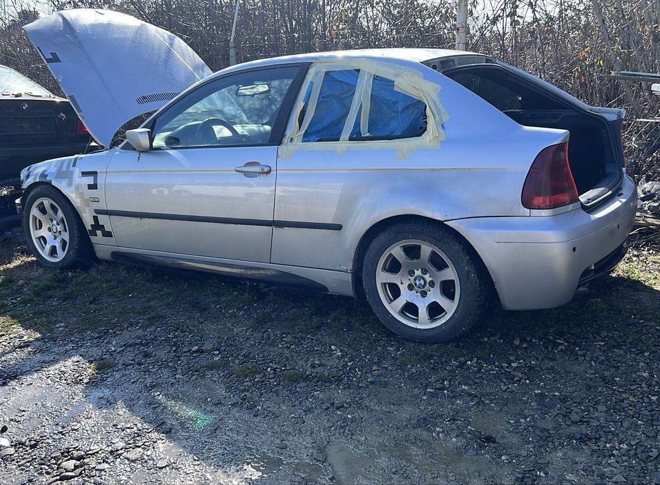 Dezmembrez BMW e46 compact M packet si BMW e46 sedan non facelift