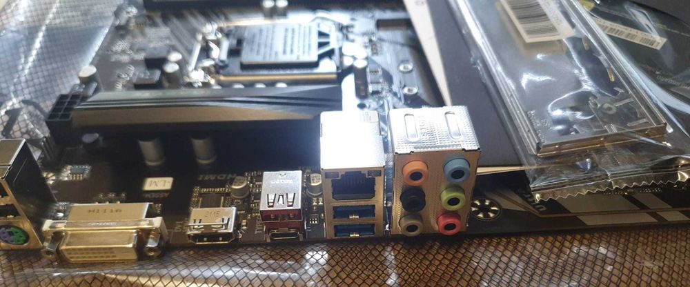 Placa de baza 1151 V2, GIGABYTE B360 HD3P sk 1151 V2, Gen 8 si 9 Cpu