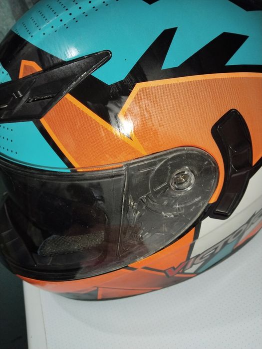 Продается мото шлем