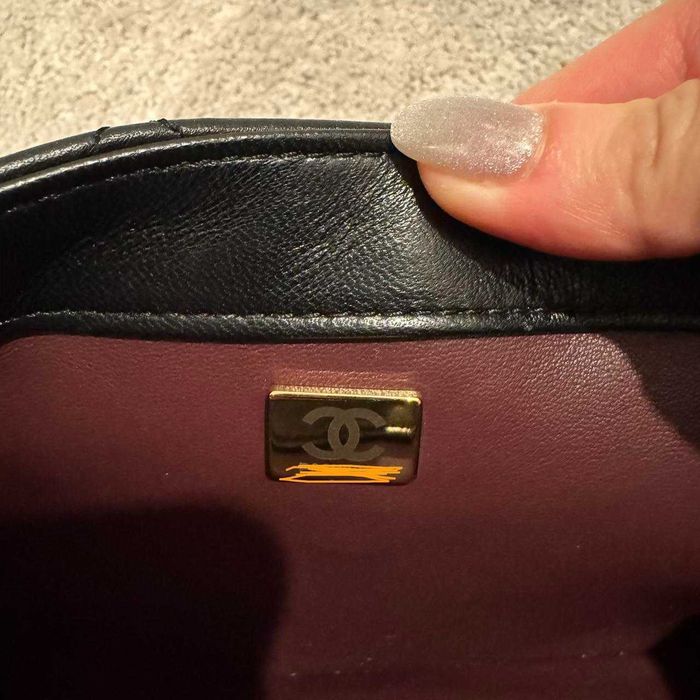 Geantă Chanel din Piele Neagră, Poseta Chanel din Piele