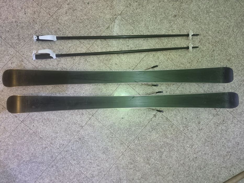 Skiuri Rossignol si bete WEZDE