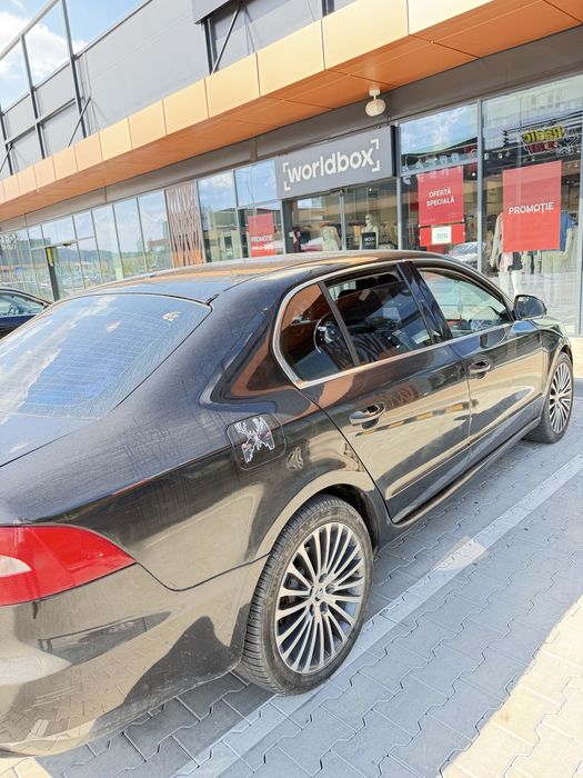 - [ ] Skoda Superb – 2.0 TDI (177 CP) – Full Dotări – Automată DSG – Impecabilă, Istoric Service, 4x4