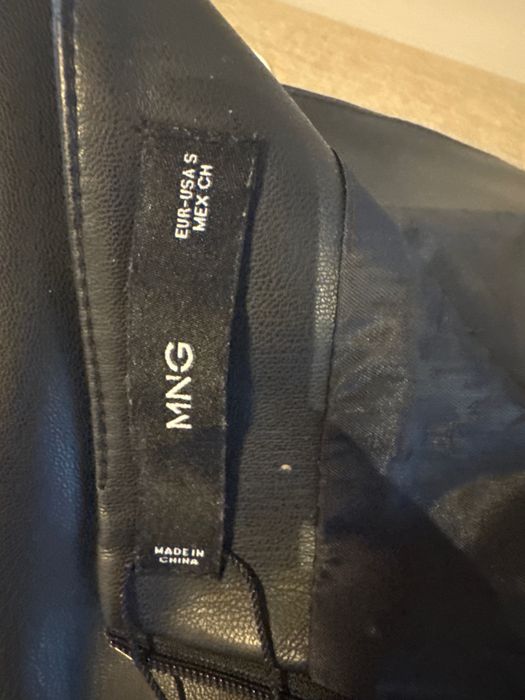 Кожена пола Mango