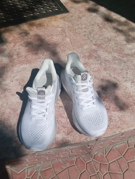 Кросовки Bmai pace 6.0  Самые удобные , мягкие .