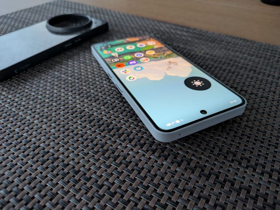 Nothing Phone 3A Pro / 256Gb Stocare / 12Gb Ram