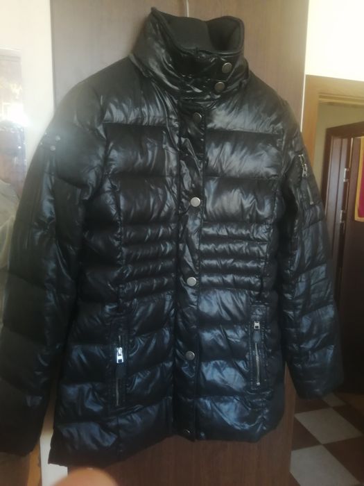 Дамско яке шушляково. Цвят черно.