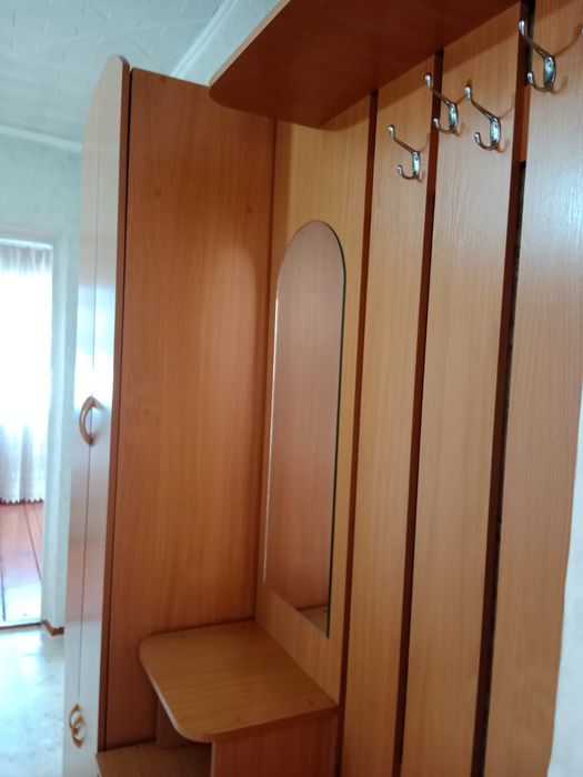 Продается шкаф прихожая