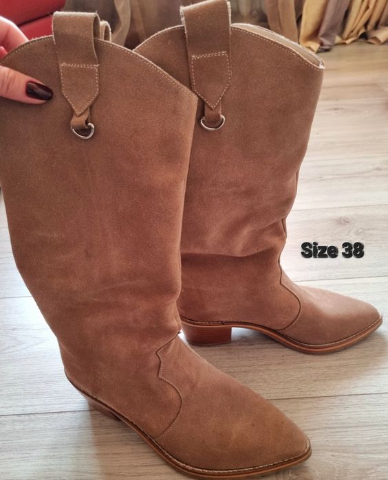 Vand ciocate lungi, piele