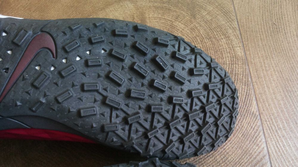 NIKE TIEMPO Leather Размер EUR 42 стоножки за футбол 134-14-S