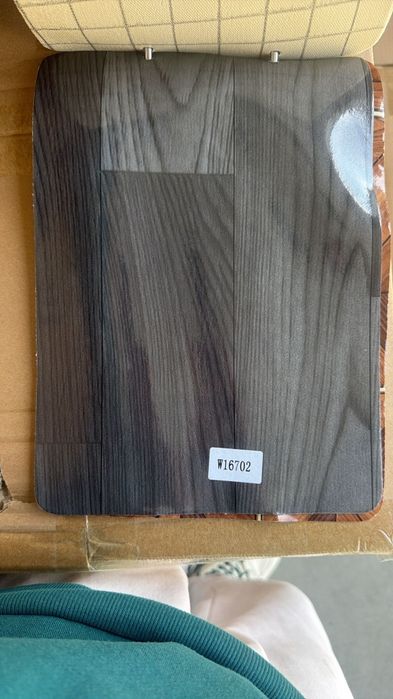 Linoleum Gri  2m lat-20m lung-1,2 mm gros  livram in țară