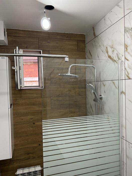 Ремонт на бани и други вътрешни ремонти.