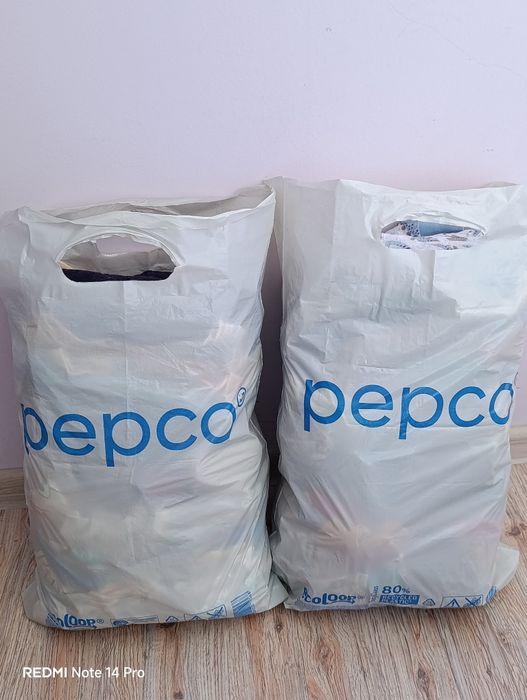 Бебешки дрешки и кенгуро