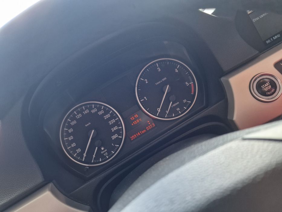 BMW Seria 3 2010 — imagine 2