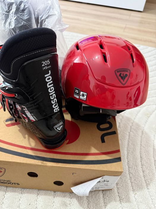 Clapari si casca ski