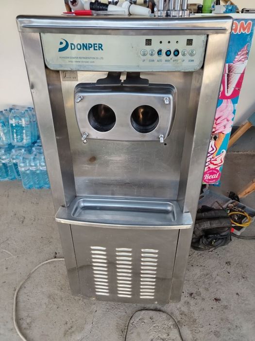 Frezer sotiladi 220