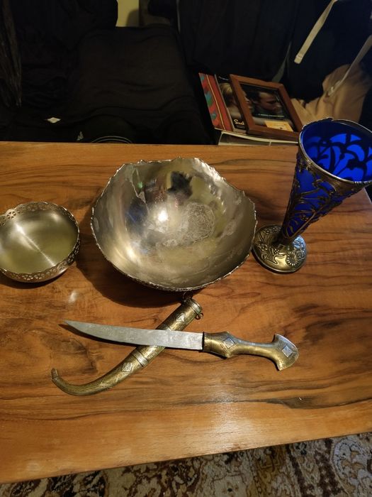 За всекиго по нещо...