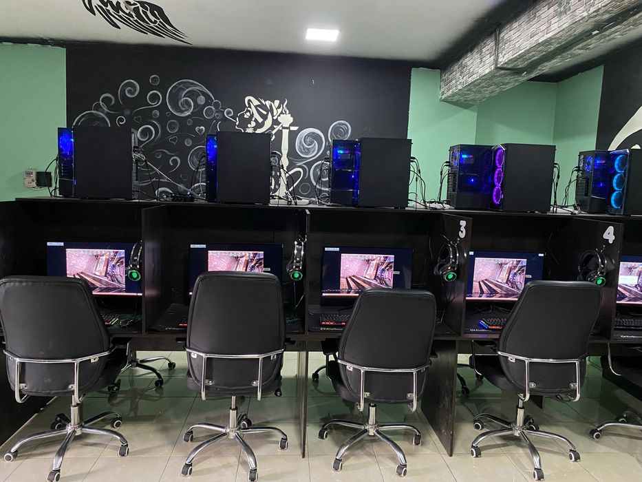 Кампюер таёр бизнес сотилади