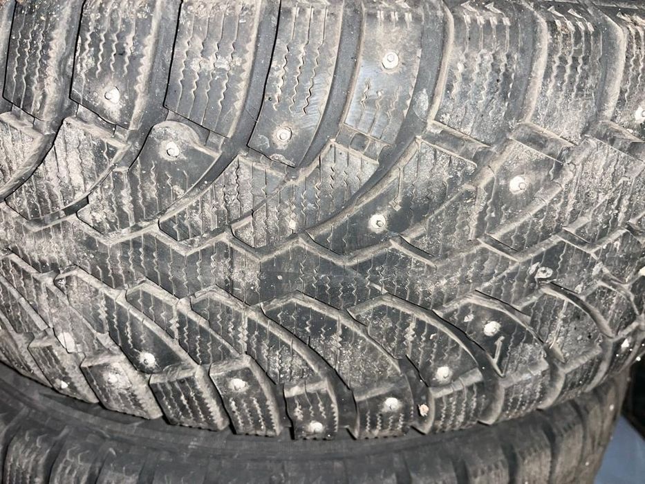 Продам шины в идеальном районе