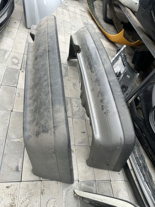 Бампер задний Audi 80 90